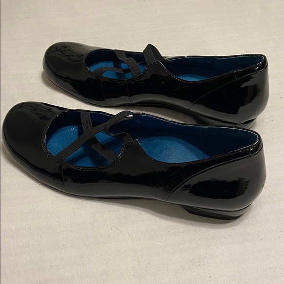 Vionic Ava Orthopedic Ballet Flats black patent leather elastic straps Size 8.5 - Picture 5 of 11